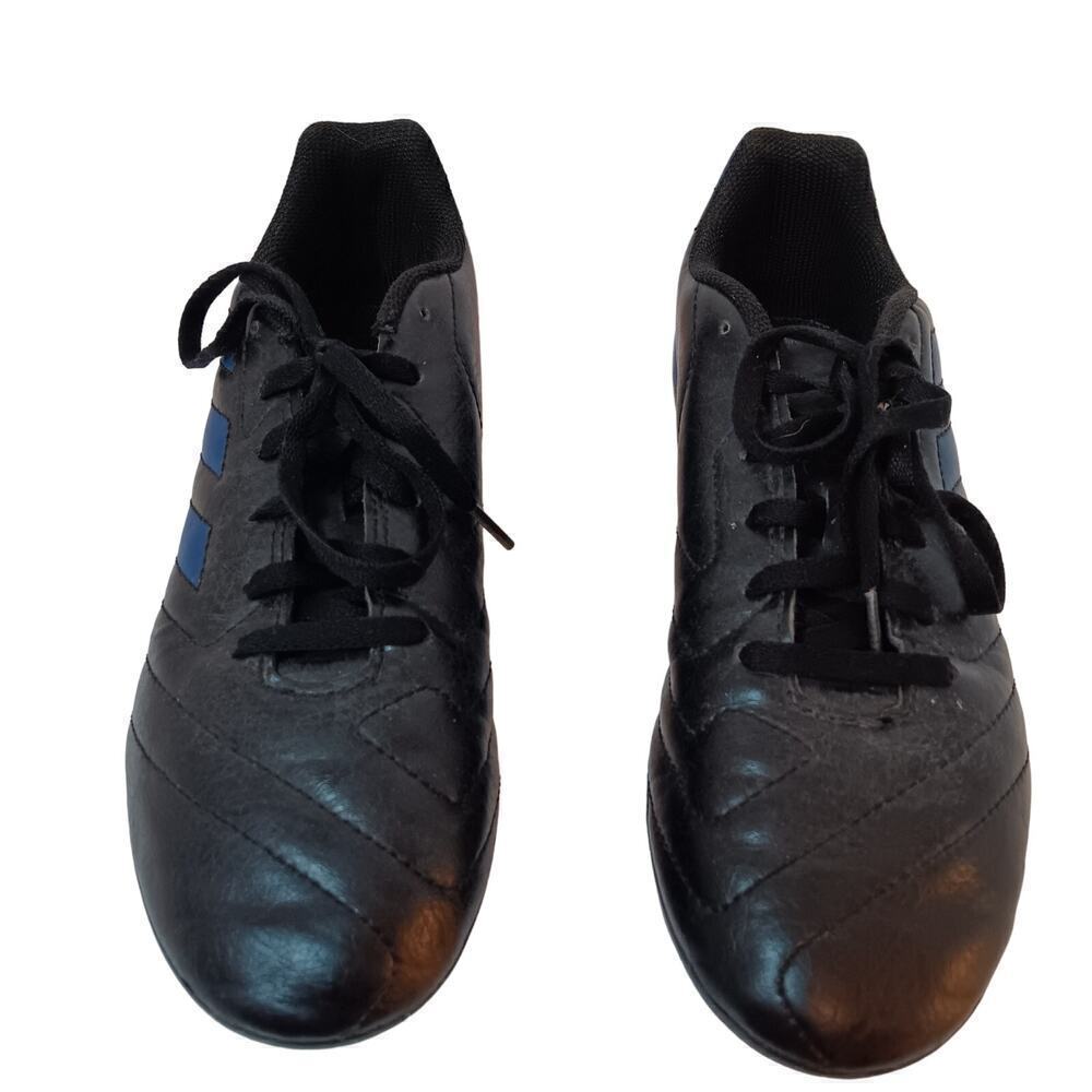 🌸3 for $15 EUC Adidas Soccer Shoes Cleats Black With Blue Stripes 5.5 Youth